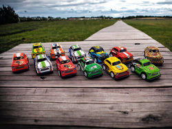 AUTKA ZESTAW Resoraki Samochodziki GARBUSEK +napęd