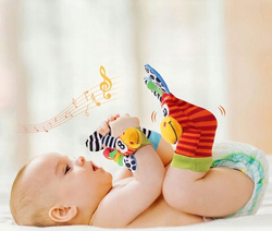 GRZECHOTKI DLA NIEMOWLĄT OPASKI NA RĄCZKI SKARPETKI SENSORYCZNE 3D MIĘKKIE