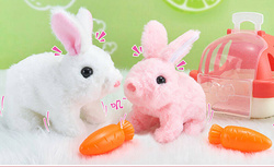 ZAJĄCZEK KRÓLICZEK z domkiem i z marchewką do karmienia Chodzi z dźwiękami