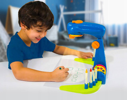 PROJEKTOR RZUTNIK DO NAUKI RYSOWANIA ZE SLAJDAMI PODŚWIETLANY REGULOWANY