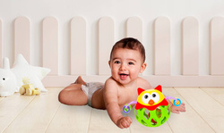 MIEKKA PIŁKA GRZECHOTKA SENSORYCZNA GUMOWA SÓWKA GRYZAK DLA DZIECI