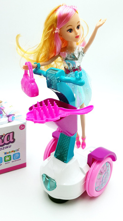 LALKA NA JEŻDZĄCEJ HULAJNODZE ELEKTRYCZNEJ muzyka