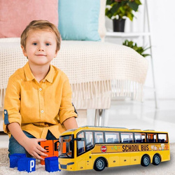 AUTOBUS SZKOLNY ZDALNIE STEROWANY JEŻDŻĄCY INTERAKTYWNY PILOT DLA DZIECI