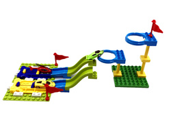 Klocki konstrukcyjne ZESTAW TOR PARKING WYRZUTNIA DLA AUTA +4 AUTKA