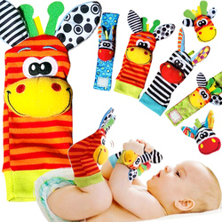 GRZECHOTKI DLA NIEMOWLĄT OPASKI NA RĄCZKI SKARPETKI SENSORYCZNE 3D MIĘKKIE