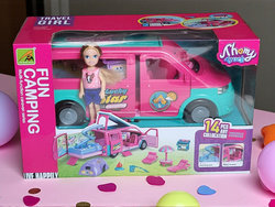WAKACYJNY KAMPER MARZEŃ Z LALKA DOMEK LALEK BASEN AUTO ZABAWKA DZIEWCZYNKI