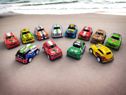 AUTKA ZESTAW Resoraki Samochodziki GARBUSEK +napęd