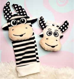 SKARPETKI SENSORYCZNE I OPASKI 3D Z GRZECHOTKĄ DLA NIEMOWLĄT NA PREZENT