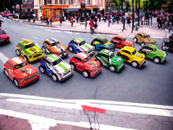 AUTKA ZESTAW Resoraki Samochodziki GARBUSEK +napęd