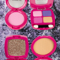 ZESTAW DO MAKIJAŻU I MANICURE W KUFERKU MAKE UP KOSMETYKI DLA DZIEWCZYNKI