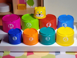 WIEŻA PIRAMIDKA MIŚ KOLOROWE KUBECZKI DO WODY KĄPIELI ZABAWY UKŁADANIA 9sz.