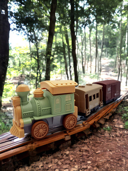 Wesoła kolejka ciuchcia pociąg RETRO LOKOMOTYWA z wagonami napędem