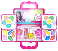 ZESTAW DO MALOWANIA MAKIJAŻU PAZNOKCI W TOREBCE