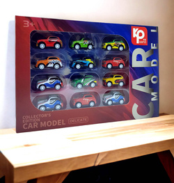 ZESTAW AUTEK RESORAKI SAMOCHODZIKI AUTKA METALOWE NAPĘD ZABAWKI NA PREZENT