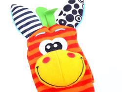 SKARPETKI GRZECHOTKI 3D OPASKI NA RĄCZKI ZABAWKA SENSORYCZNA DLA NIEMOWLAT